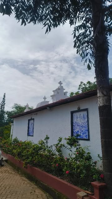 Goan building with blue tile art